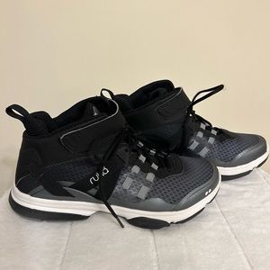 Ryka Z-Orb Mid Top sneakers, size 7, Black, gray and white, excellent condition.